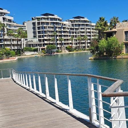 V&A Waterfront Marina Family Apartment 101 Altmore Kaapstad Buitenkant foto
