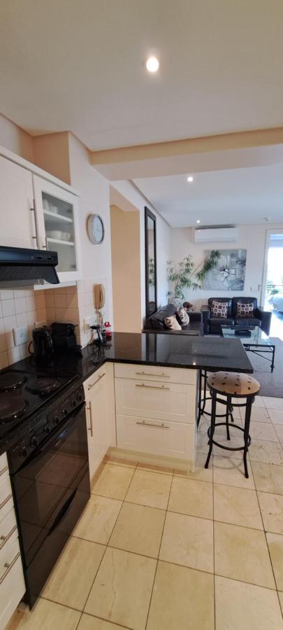V&A Waterfront Marina Family Apartment 101 Altmore Kaapstad Buitenkant foto