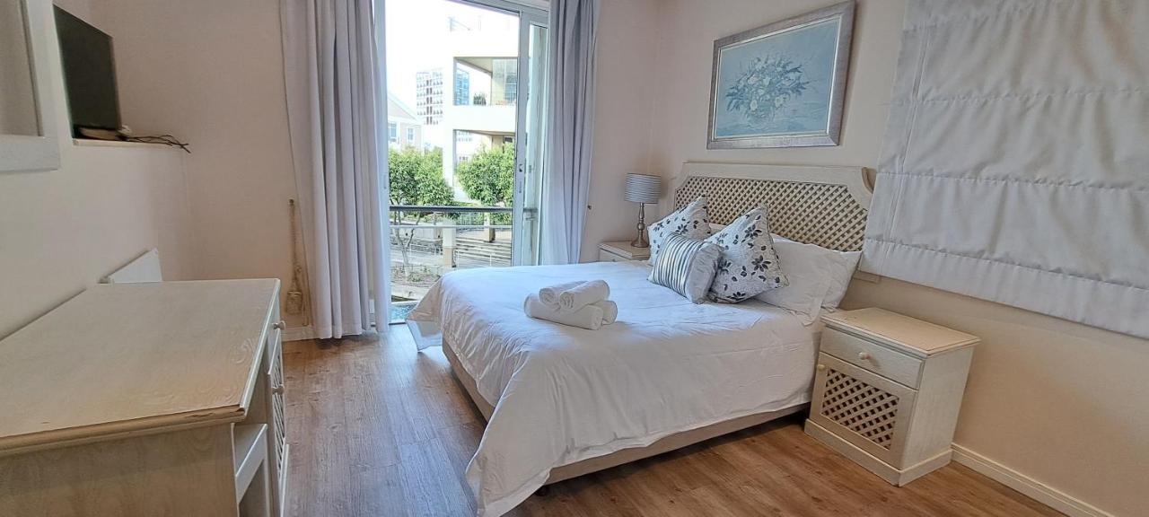 V&A Waterfront Marina Family Apartment 101 Altmore Kaapstad Buitenkant foto