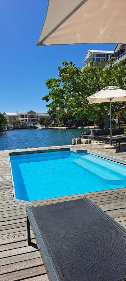 V&A Waterfront Marina Family Apartment 101 Altmore Kaapstad Buitenkant foto
