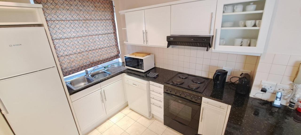 V&A Waterfront Marina Family Apartment 101 Altmore Kaapstad Buitenkant foto