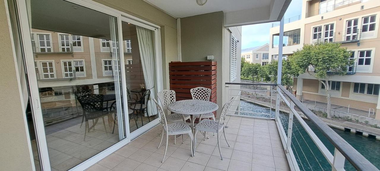 V&A Waterfront Marina Family Apartment 101 Altmore Kaapstad Buitenkant foto