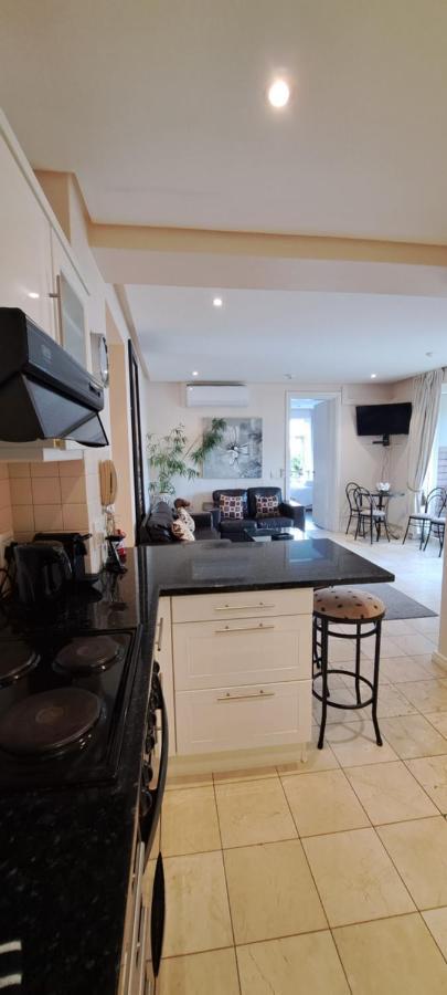 V&A Waterfront Marina Family Apartment 101 Altmore Kaapstad Buitenkant foto
